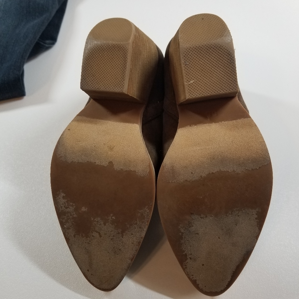 🕶️ Tan/Brown Booties size - Picture 6 of 8